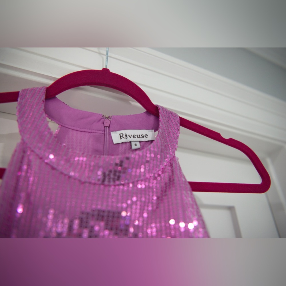 Reveuse Sequined Party Dress - Picture 3 of 3
